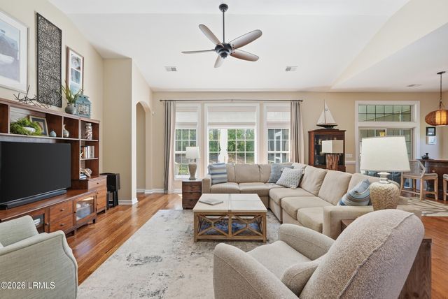 6 Crescent Circle, Bluffton, SC 29910