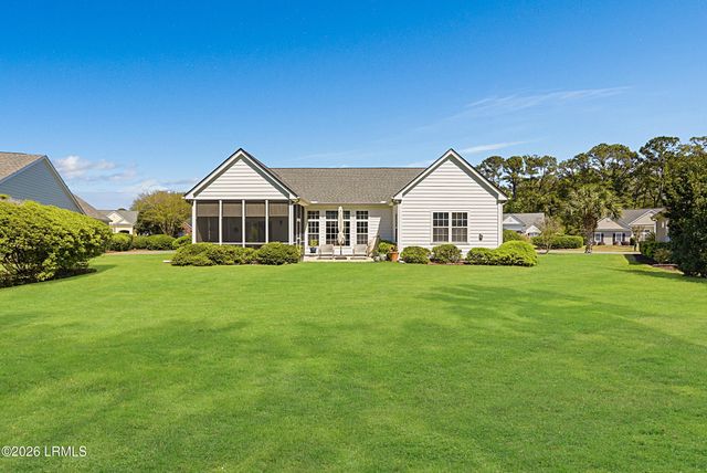 6 Crescent Circle, Bluffton, SC 29910