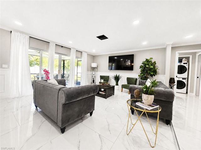 1419 Shelby PKWY, Cape Coral, FL 33904