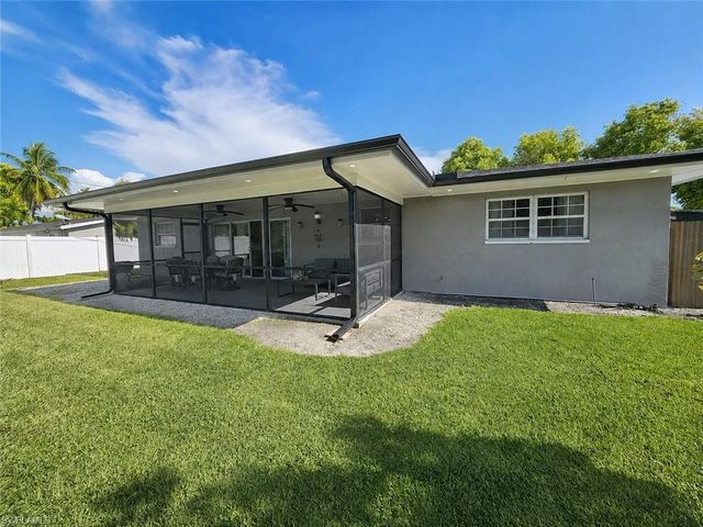 1419 Shelby PKWY, Cape Coral, FL 33904