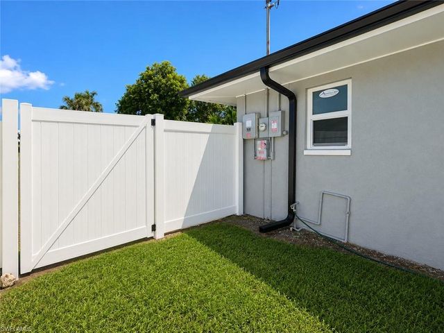 1419 Shelby PKWY, Cape Coral, FL 33904