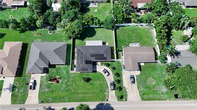 1419 Shelby PKWY, Cape Coral, FL 33904