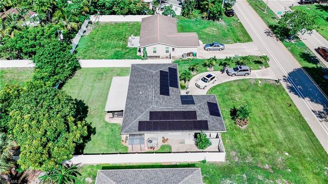 1419 Shelby PKWY, Cape Coral, FL 33904