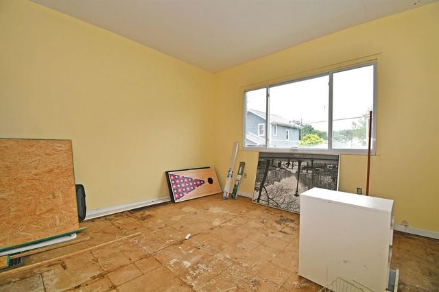 22 E PROSPECT AVENUE, Ingram, PA 15205