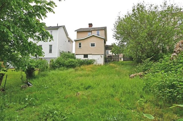 22 E PROSPECT AVENUE, Ingram, PA 15205