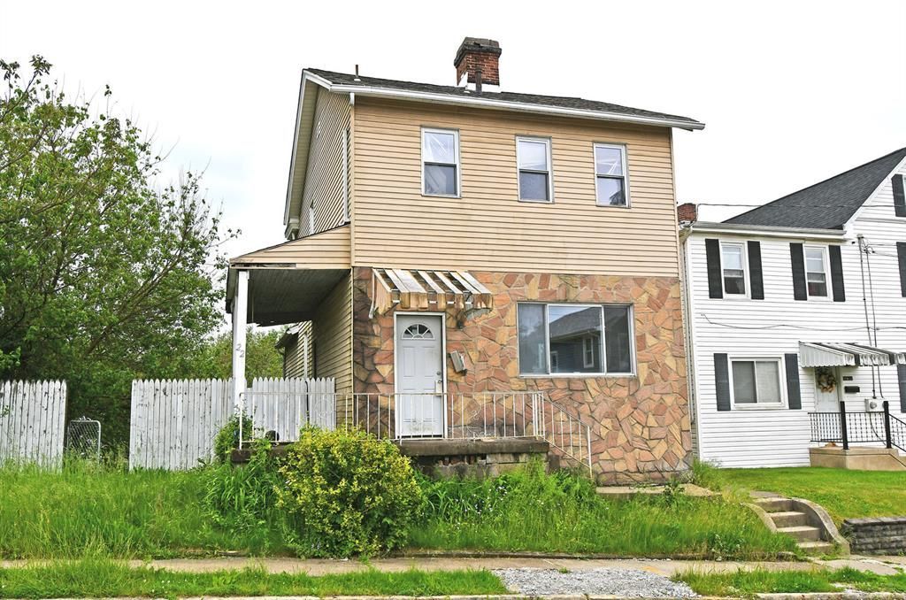 22 E PROSPECT AVENUE, Ingram, PA 15205