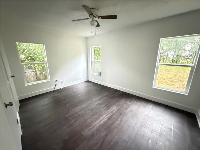 4312 Lorin Avenue, Fort Worth, TX 76105