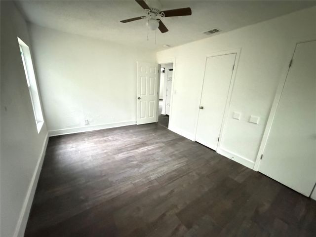 4312 Lorin Avenue, Fort Worth, TX 76105