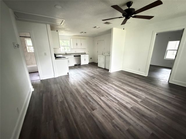 4312 Lorin Avenue, Fort Worth, TX 76105