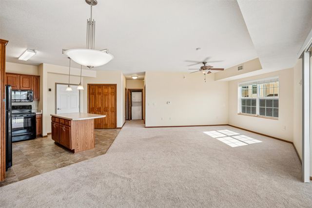 600 E Hillcrest Avenue 213, Indianola, IA 50125