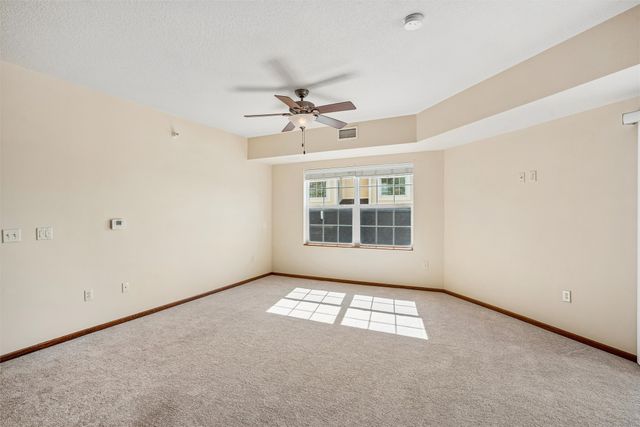 600 E Hillcrest Avenue 213, Indianola, IA 50125