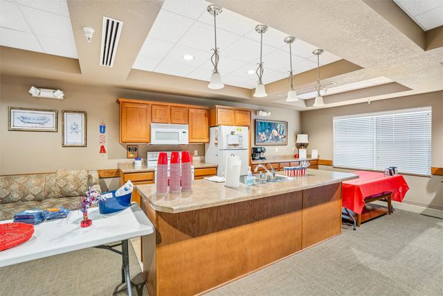 600 E Hillcrest Avenue 213, Indianola, IA 50125