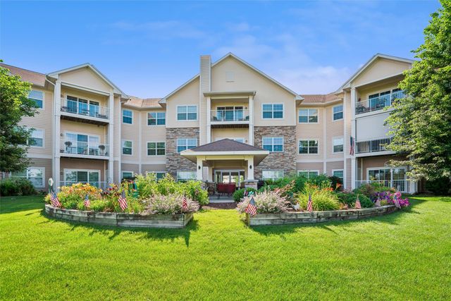 600 E Hillcrest Avenue 213, Indianola, IA 50125