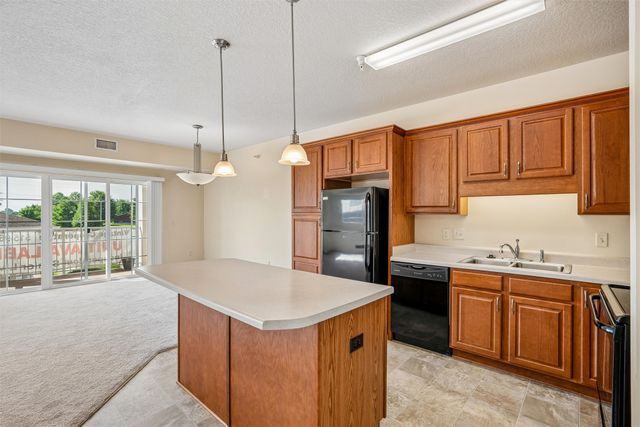 600 E Hillcrest Avenue 213, Indianola, IA 50125