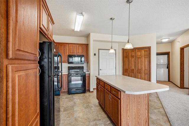 600 E Hillcrest Avenue 213, Indianola, IA 50125