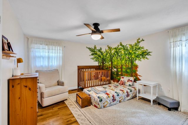 4 Stratton Rd, Hudson, MA 01749