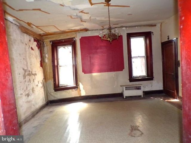 27 W FERDINAND ST, Manheim, PA 17545