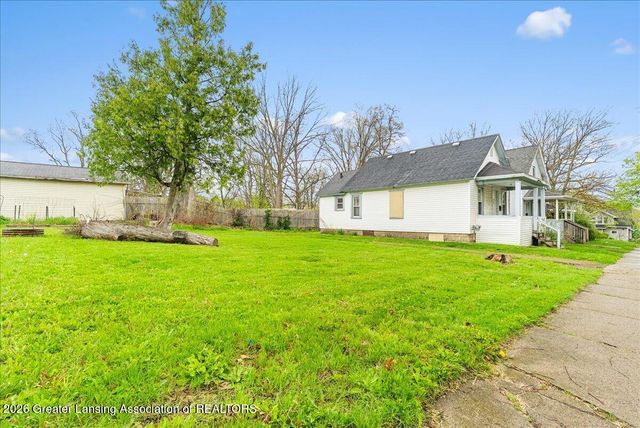 1213 E Kalamazoo Street, Lansing, MI 48912