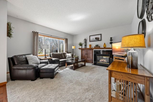 1832 Alden Avenue, Shakopee, MN 55379
