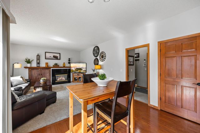 1832 Alden Avenue, Shakopee, MN 55379
