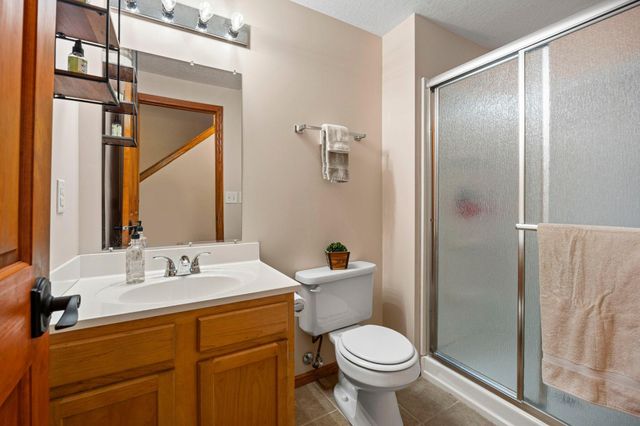 1832 Alden Avenue, Shakopee, MN 55379