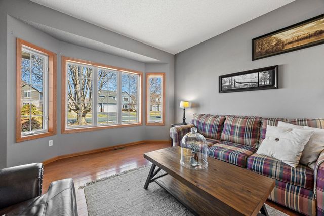 1832 Alden Avenue, Shakopee, MN 55379