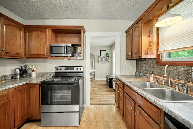 1411 S 10th St., Salina, KS 67401