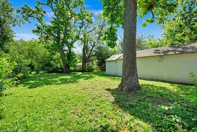 1411 S 10th St., Salina, KS 67401