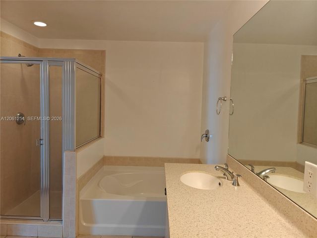 3340 NE 190th Street 1304, Aventura, FL 33180