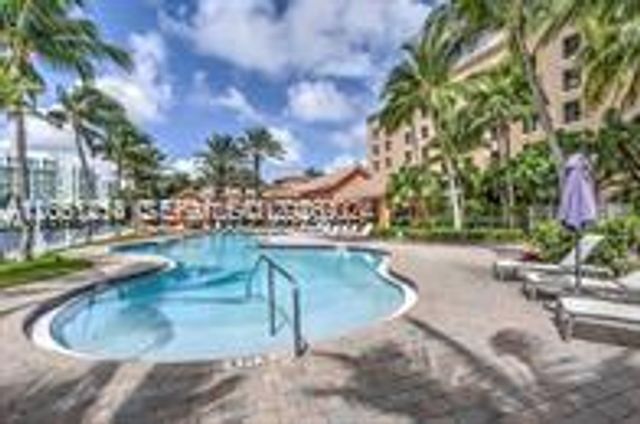 3340 NE 190th Street 1304, Aventura, FL 33180