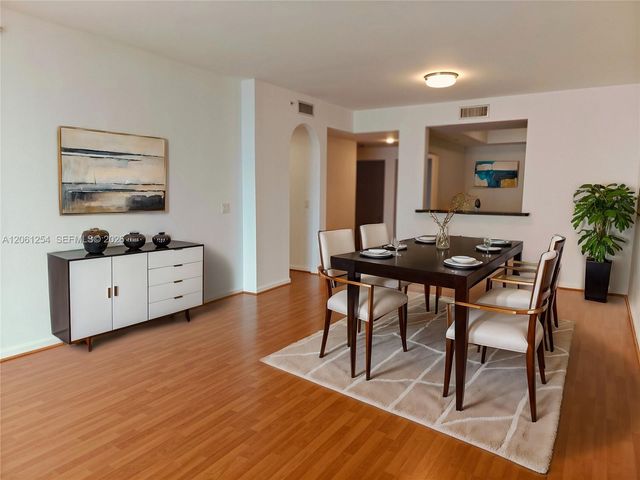 3340 NE 190th Street 1304, Aventura, FL 33180