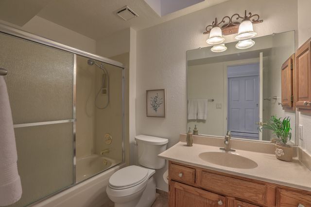 501 Swope Park Avenue NE, Albuquerque, NM 87123