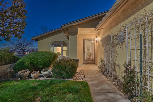 501 Swope Park Avenue NE, Albuquerque, NM 87123