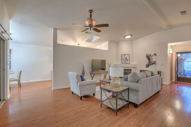 501 Swope Park Avenue NE, Albuquerque, NM 87123