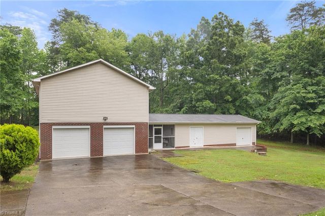 492 Monroeton Golf Course Road, Reidsville, NC 27320