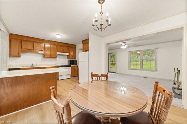 492 Monroeton Golf Course Road, Reidsville, NC 27320