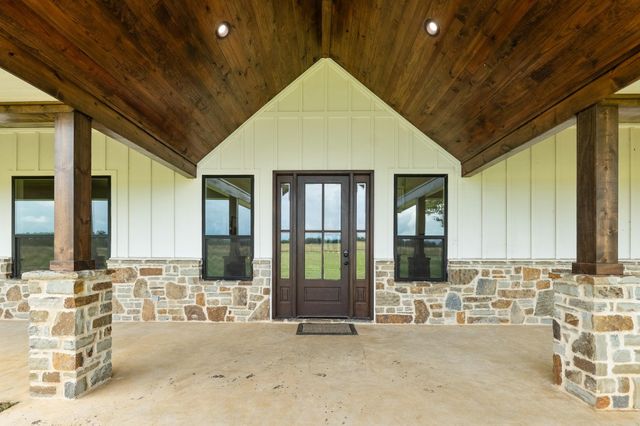 1406 State Highway 21 E, Crockett, TX 75835