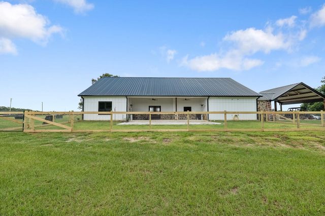 1406 State Highway 21 E, Crockett, TX 75835