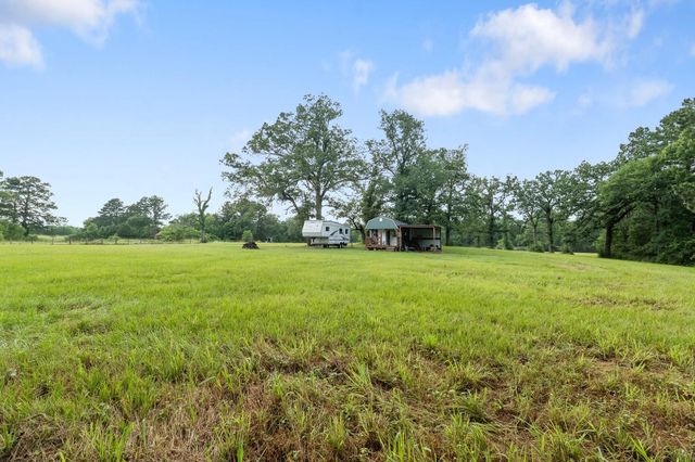 1406 State Highway 21 E, Crockett, TX 75835