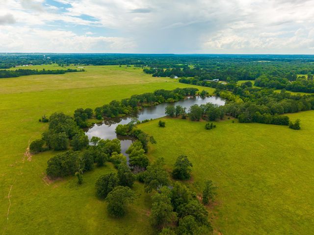 1406 State Highway 21 E, Crockett, TX 75835
