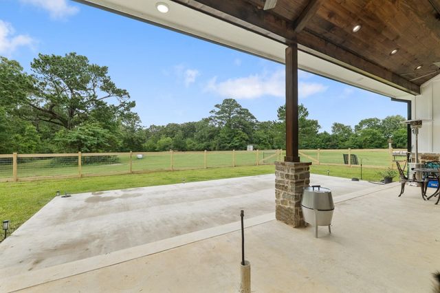 1406 State Highway 21 E, Crockett, TX 75835