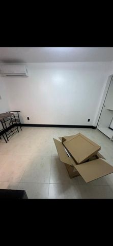 3225 NW 17th Street, Miami, FL 33125