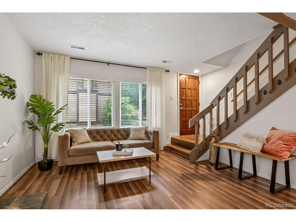 985 W 10th St C4, Loveland, CO 80537
