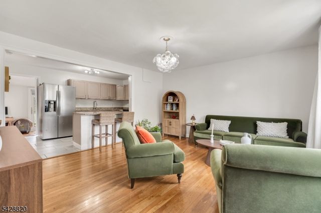 13 Kovach St, Franklin Boro, NJ 07416
