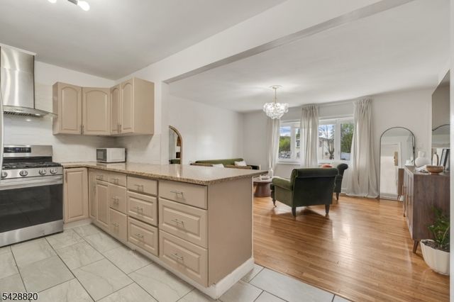 13 Kovach St, Franklin Boro, NJ 07416