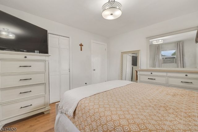 13 Kovach St, Franklin Boro, NJ 07416