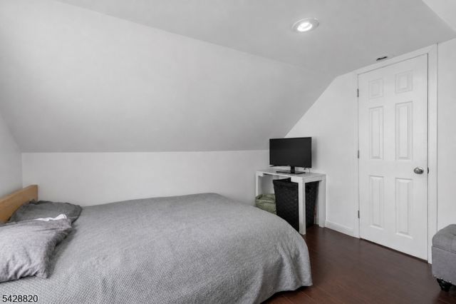 13 Kovach St, Franklin Boro, NJ 07416