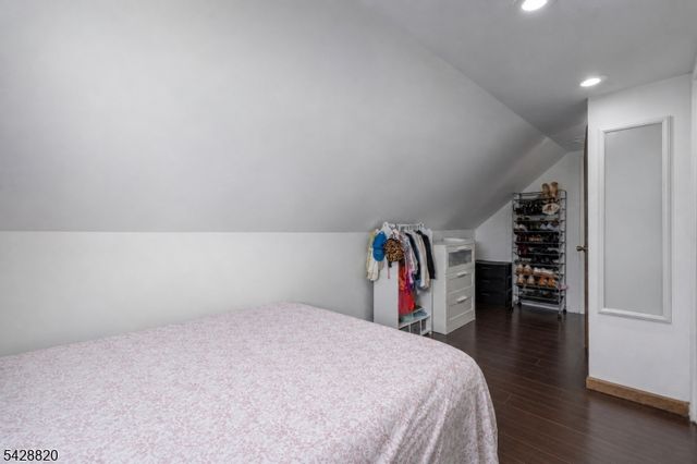 13 Kovach St, Franklin Boro, NJ 07416