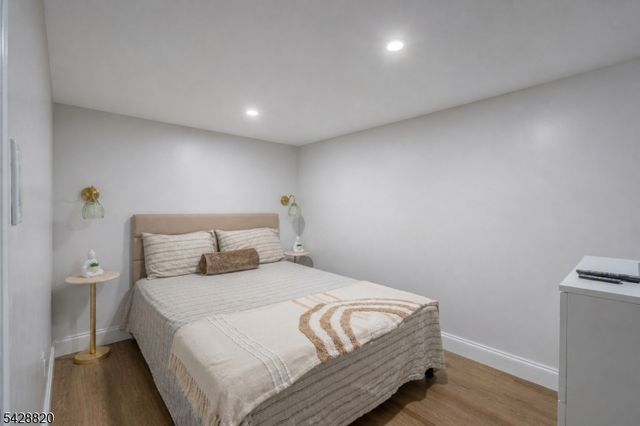 13 Kovach St, Franklin Boro, NJ 07416