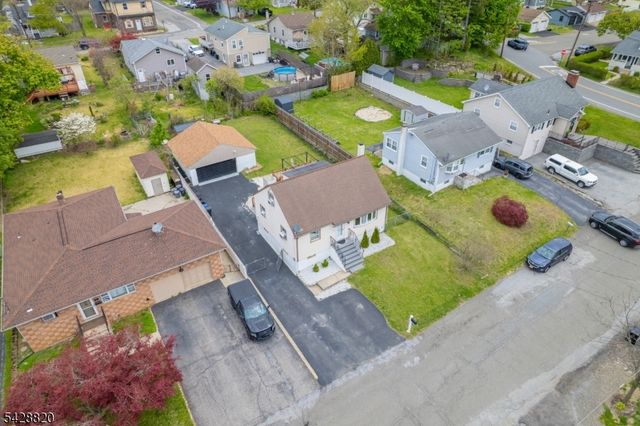 13 Kovach St, Franklin Boro, NJ 07416